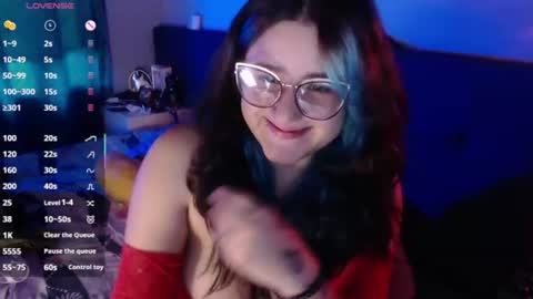 Julieth  online show from 7, 7, 2026