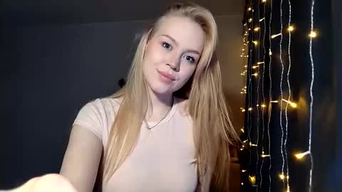 lunapeony online show from 19, 1, 2026