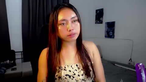 Snapshot of lunapinay chatting on 25, 4, 2026 Luna online show from 25, 4, 2026
