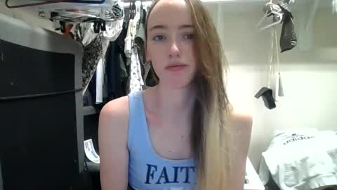 Snapshot of lunapixie2020 chatting on 7, 2, 2025 lunapixie2020 online show from 7, 2, 2025