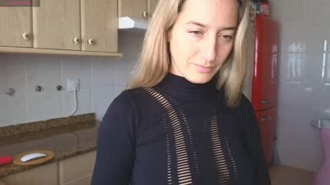  Luna online show from 1, 4, 2026