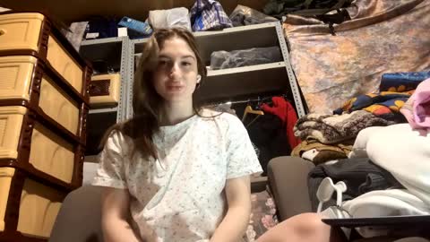 Mia online show from 3, 4, 2026