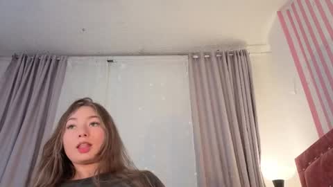 Snapshot of lunavelvet7 chatting on 21, 5, 2026 lunavelvet7 online show from 21, 5, 2026