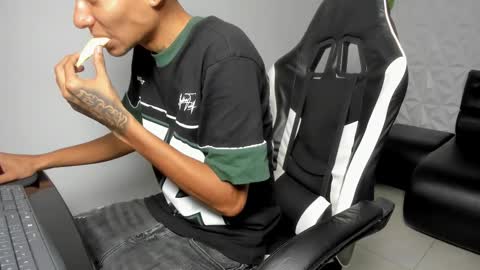 lunay_bigcock420 online show from 5, 2, 2026