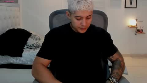 Lunay online show from 6, 2, 2026