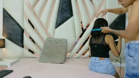 Snapshot of lunaysebastian chatting on 3, 8, 2026 Luna y Sebastian online show from 3, 8, 2026