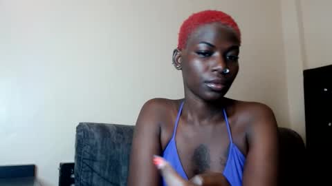 Snapshot of luo_queen chatting on 4, 6, 2026 luo_queen online show from 4, 6, 2026
