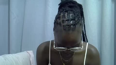 Snapshot of lupitah_ chatting on 21, 12, 2025 sweet girl online show from 21, 12, 2025