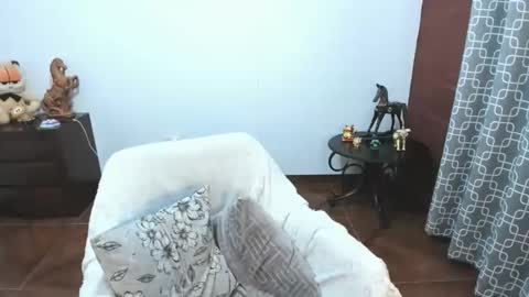 Snapshot of luscious86 chatting on 17, 4, 2026 PAULINA online show from 17, 4, 2026