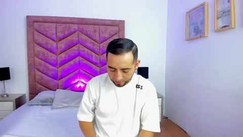 Lushian And Luna online show from 21, 12, 2025