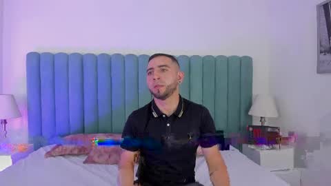 Lushian And Luna online show from 4, 4, 2026