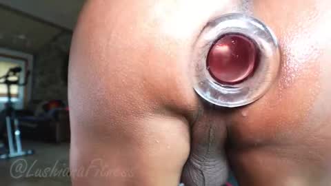 SHOWS ALL MONDAY WEDNESDAYFRIDAYSATURDAY  IN THE MORNING online show from 19, 9, 2025