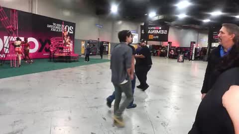 SHOWS ALL MONDAY WEDNESDAYFRIDAYSATURDAY  IN THE MORNING online show from 24, 10, 2025