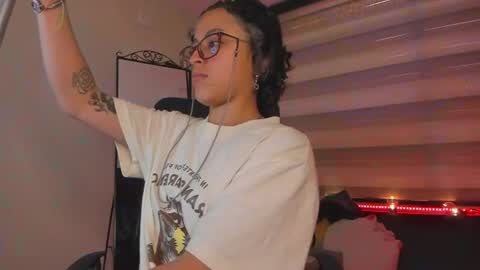 Snapshot of lusiana__ chatting on 28, 5, 2026 Luci online show from 28, 5, 2026