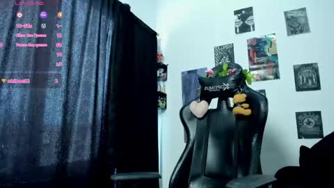 Snapshot of lust_ink chatting on 19, 5, 2026 cristal online show from 19, 5, 2026