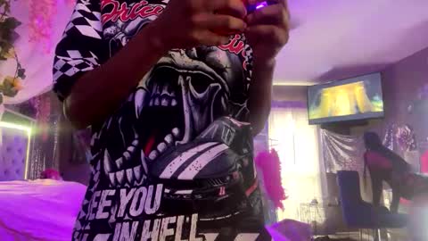 LUST online show from 4, 12, 2025