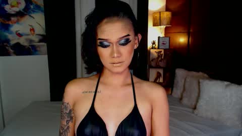 Snapshot of lustfulltrans chatting on 2, 12, 2024 AdriannaFowks online show from 2, 12, 2024