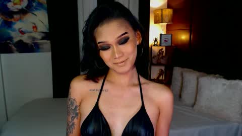 Snapshot of lustfulltrans chatting on 15, 12, 2024 AdriannaFowks online show from 15, 12, 2024