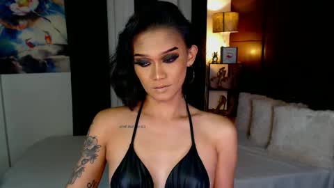 Snapshot of lustfulltrans chatting on 15, 12, 2024 AdriannaFowks online show from 15, 12, 2024