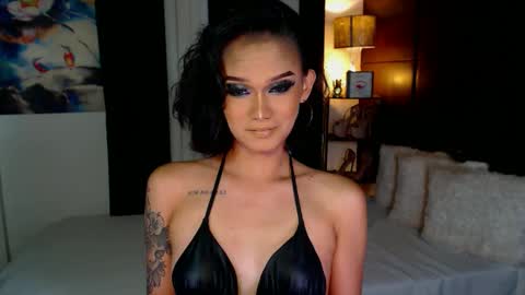 Snapshot of lustfulltrans chatting on 17, 12, 2024 AdriannaFowks online show from 17, 12, 2024