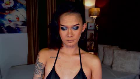 Snapshot of lustfulltrans chatting on 21, 1, 2025 AdriannaFowks online show from 21, 1, 2025