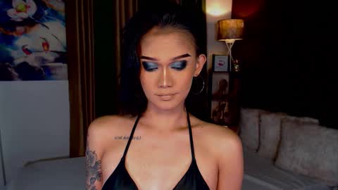 Snapshot of lustfulltrans chatting on 23, 1, 2025 AdriannaFowks online show from 23, 1, 2025