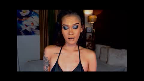 Snapshot of lustfulltrans chatting on 26, 1, 2025 AdriannaFowks online show from 26, 1, 2025