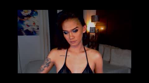 Snapshot of lustfulltrans chatting on 26, 2, 2025 AdriannaFowks online show from 26, 2, 2025