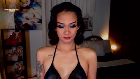 Snapshot of lustfulltrans chatting on 11, 3, 2025 AdriannaFowks online show from 11, 3, 2025