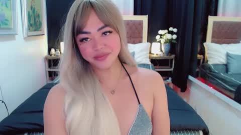 Snapshot of lustfuloffendertrina chatting on 10, 1, 2025 Trina online show from 10, 1, 2025