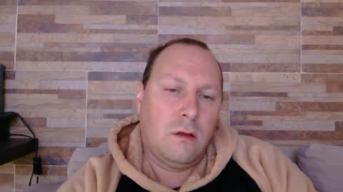 Snapshot of lustonfan chatting on 15, 7, 2026 lustonfan online show from 15, 7, 2026
