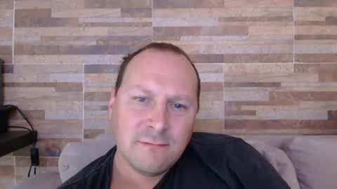 Snapshot of lustonfan chatting on 16, 7, 2026 lustonfan online show from 16, 7, 2026