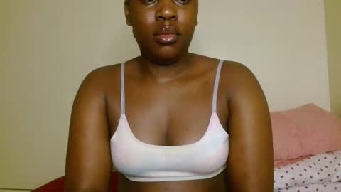 lustrous-choco online show from 15, 3, 2026