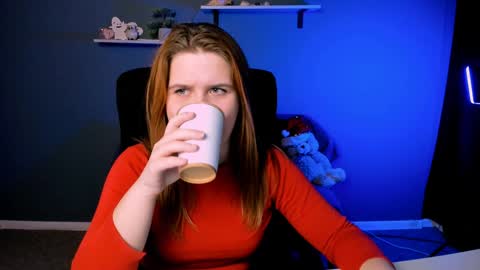 lusy_puff online show from 14, 1, 2025