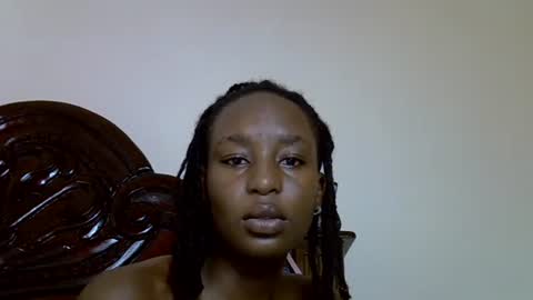 Snapshot of lutino_lovebirds chatting on 20, 4, 2026 lutino_lovebirds online show from 20, 4, 2026