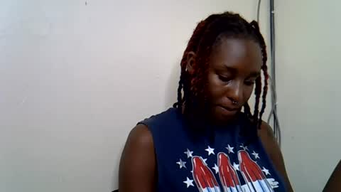 lutino_lovebirds online show from 11, 7, 2026