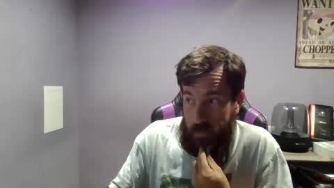 Snapshot of luv2likslit611455 chatting on 20, 10, 2025 Luv2likslit online show from 20, 10, 2025