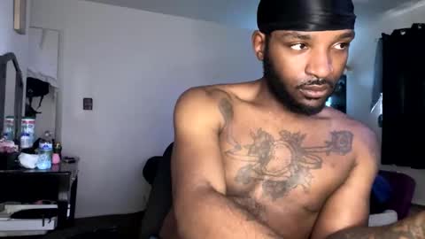 Snapshot of luverboibbc chatting on 29, 1, 2025 luverboi online show from 29, 1, 2025