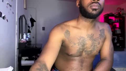 Snapshot of luverboibbc chatting on 3, 2, 2025 luverboi online show from 3, 2, 2025