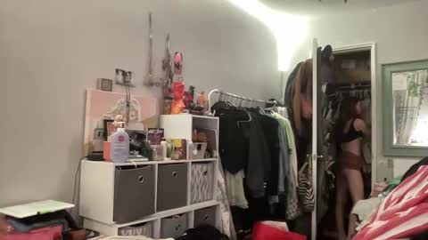 luvkoko online show from 11, 4, 2026