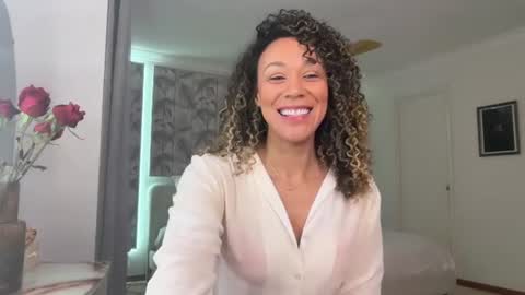 Snapshot of luvreesa chatting on 1, 8, 2026 Reesa online show from 1, 8, 2026