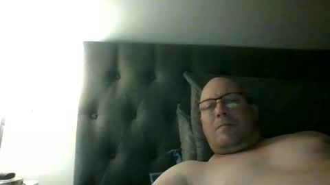 Snapshot of luvtwogodown chatting on 20, 9, 2025 luvtwogodown online show from 20, 9, 2025