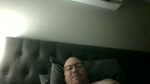 Snapshot of luvtwogodown chatting on 21, 9, 2025 luvtwogodown online show from 21, 9, 2025