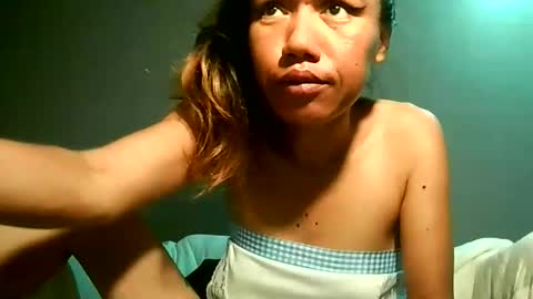 Snapshot of luvu4everxxx chatting on 26, 5, 2026 Bee Bee online show from 26, 5, 2026