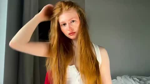 Snapshot of lux_angel chatting on 29, 5, 2026 lux_angel online show from 29, 5, 2026