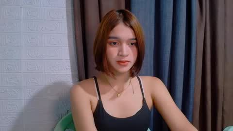 queen lux online show from 23, 4, 2026