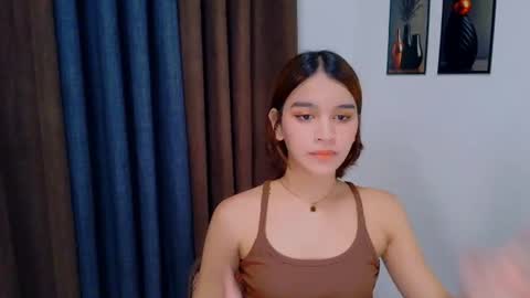 Snapshot of lux_white chatting on 18, 6, 2026 queen lux online show from 18, 6, 2026