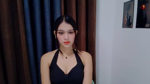 Snapshot of lux_white chatting on 15, 7, 2026 queen lux online show from 15, 7, 2026