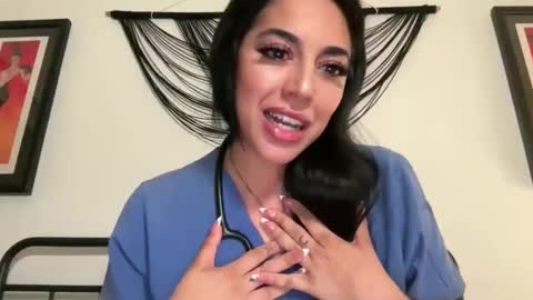 luxcher22 online show from 8, 4, 2026