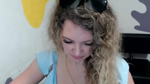 Snapshot of luxdonna chatting on 28, 6, 2026 Donna online show from 28, 6, 2026